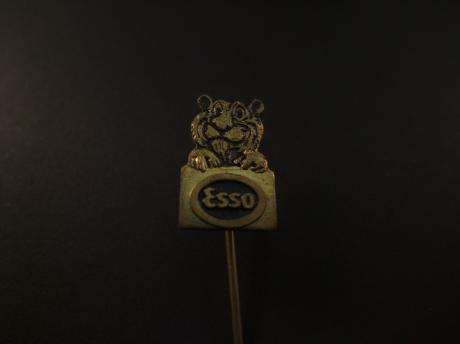 Esso benzine ( Tijger hangend op het logo)